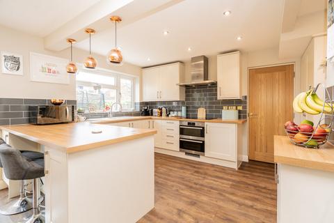 13 Cotefield Drive, Leighton Buzzard, LU7 3DS