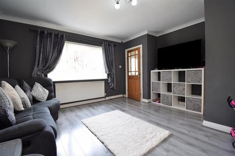 2 bedroom house for sale, Warmfield View, Wakefield WF1