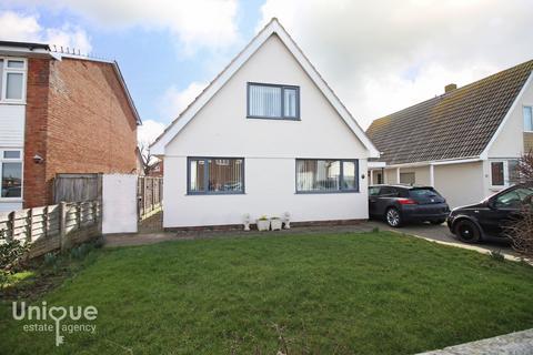 4 bedroom bungalow for sale, Larkholme Parade,  Fleetwood, FY7