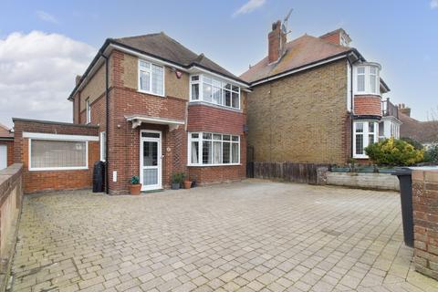 4 bedroom detached house for sale, George V Avenue, Margate, CT9