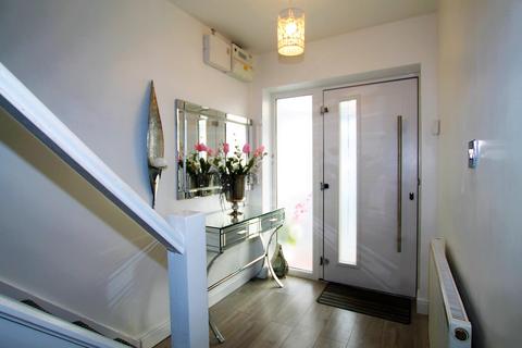 11 Randle Drive, Sutton Coldfield, B75 5LH