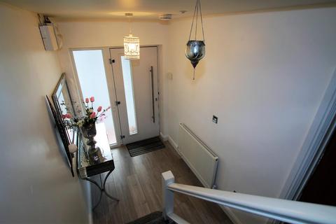 11 Randle Drive, Sutton Coldfield, B75 5LH