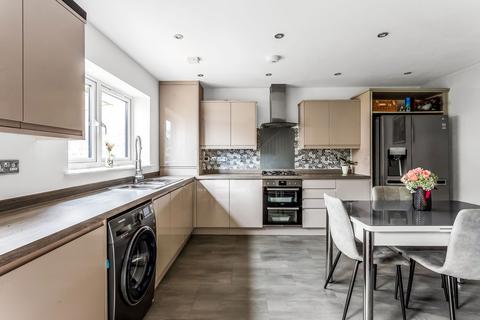 undefined, Warren Walk, Tunbridge Wells, TN2