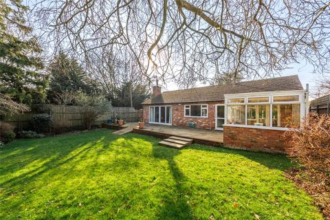 3 bedroom bungalow for sale, Oxford Road, Stone, Aylesbury, Buckinghamshire, HP17