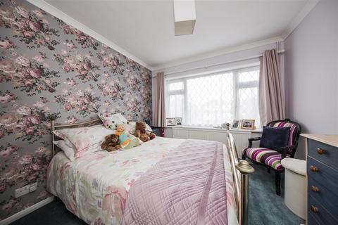 40 Cottenham Close, East Malling, West Malling, ME19 6BZ