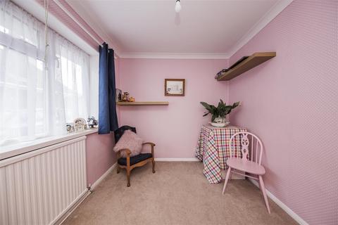 40 Cottenham Close, East Malling, West Malling, ME19 6BZ