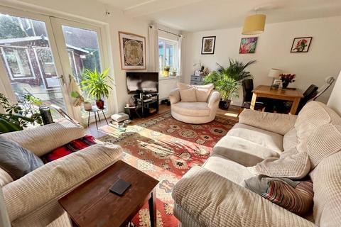 4 Bethnall Drive, Manchester, M14 7ED