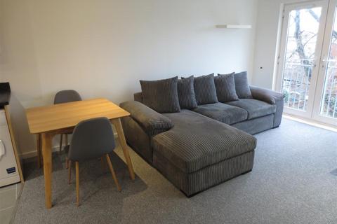 2 bedroom apartment to rent, Adamson House, 4 Elmira Way, Salford Quays