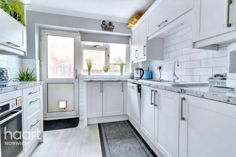 13 Braeford Close, Norwich, NR6 5EZ