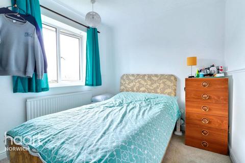13 Braeford Close, Norwich, NR6 5EZ