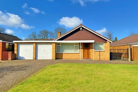 2 bedroom detached bungalow for sale, Heath Croft Road, Four Oaks, Sutton Coldfield