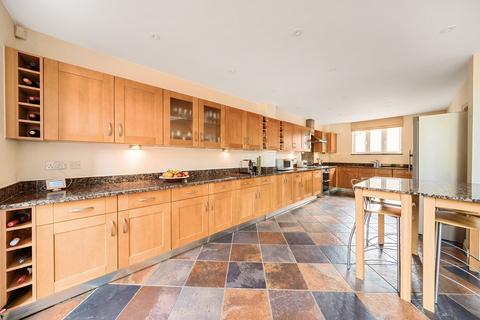 7 Princess Mary Close, Guildford, GU2 9UZ
