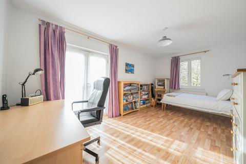 7 Princess Mary Close, Guildford, GU2 9UZ