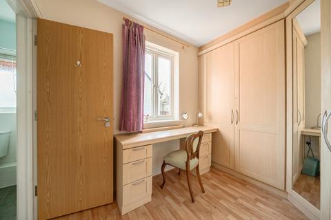 7 Princess Mary Close, Guildford, GU2 9UZ