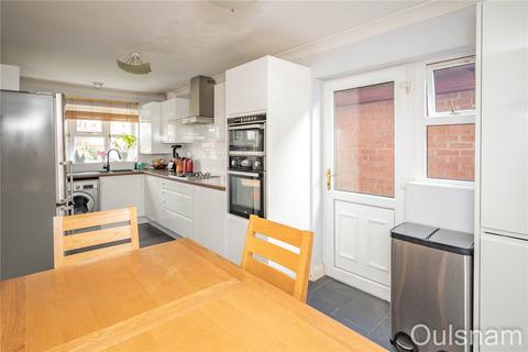 11 The Meadows, Catshill, Bromsgrove, B61 0NN