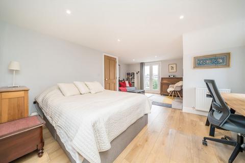 78 Ellerton Road, Surbiton, KT6 7TX