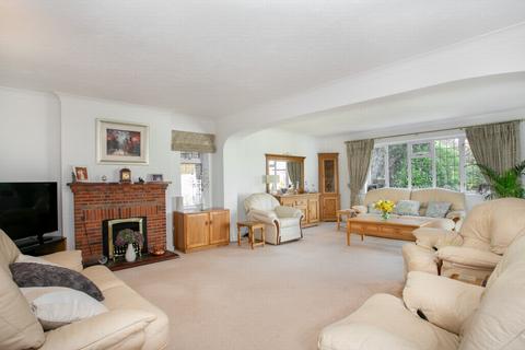 3 bedroom detached house for sale, Seaton Avenue, Hythe, CT21