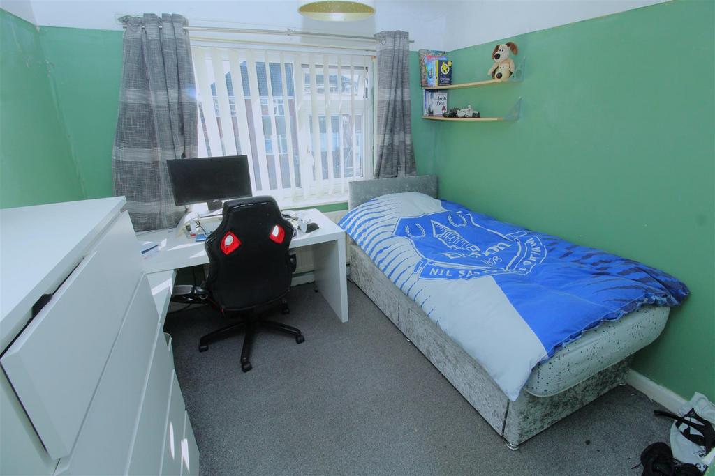 Bed3.JPG