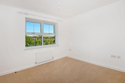 1 bedroom flat to rent, Rosewood Heights, Dover