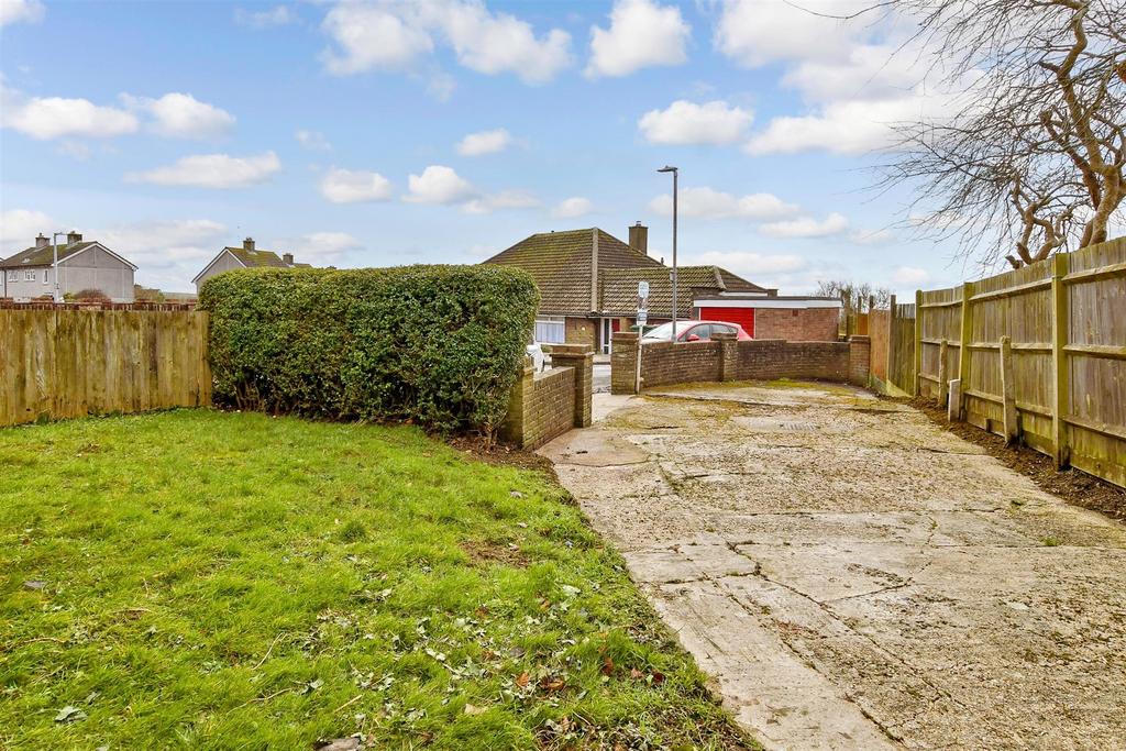 Driveway/Parking