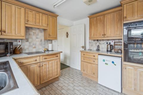 3 bedroom semi-detached house for sale, Farm Road, Maidenhead