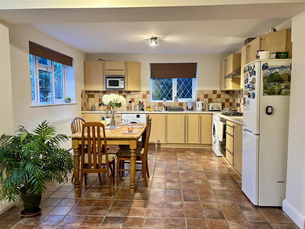 Kitchen.jpg