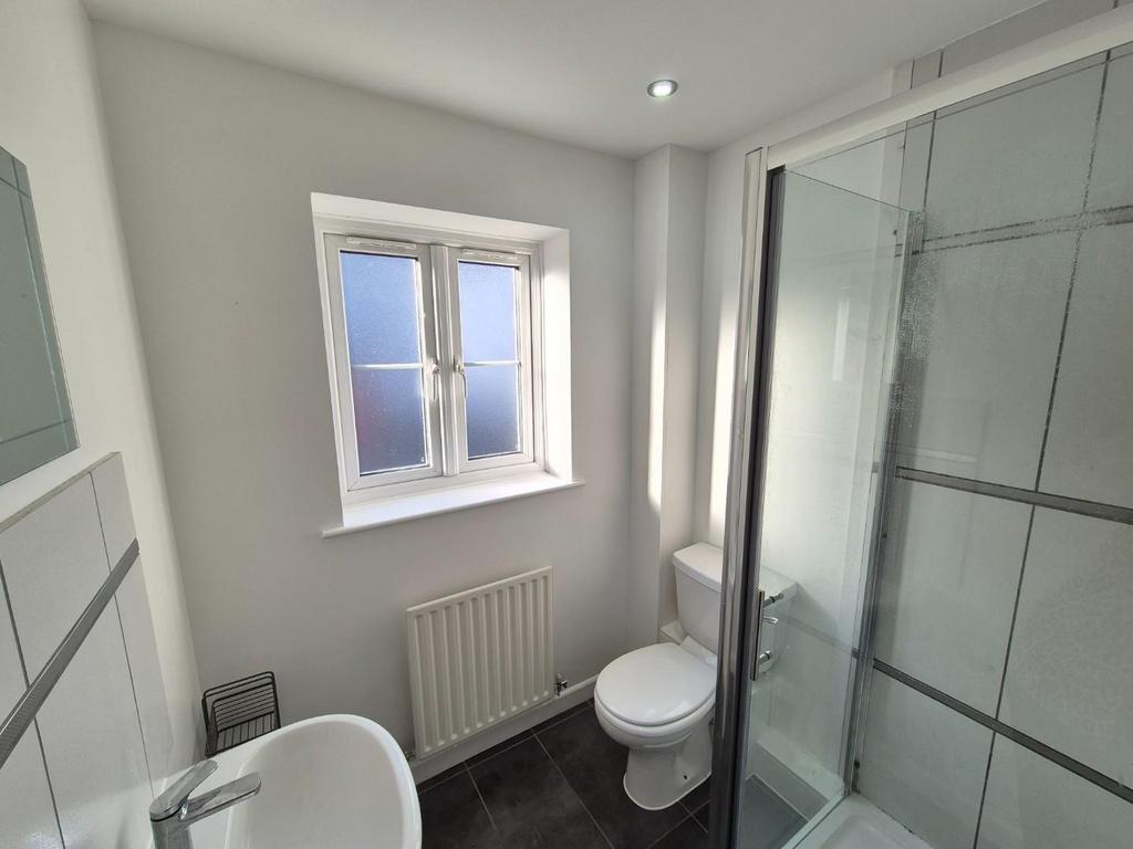 Shower Room.jpg