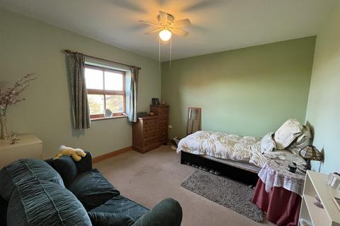 3 bedroom farm house for sale, Hollym, Withernsea