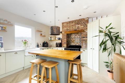 4 bedroom terraced house for sale, Portway, Wells