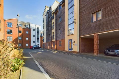 1 bedroom flat for sale, Quercetum Close, Aylesbury HP19