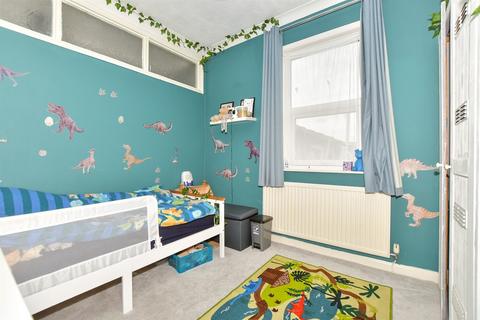 4 Alexandra Place, Dover, CT17 0SN
