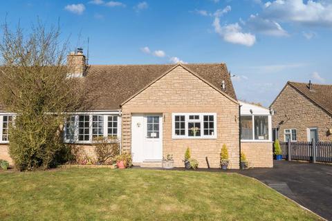 undefined, Claydon,  Banbury,  Oxfordshire,  OX17