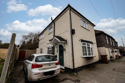3 bedroom detached house for sale, London Road, Sittingbourne, ME9