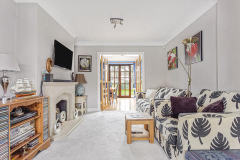 27 Crane Way, Twickenham, TW2 7NH