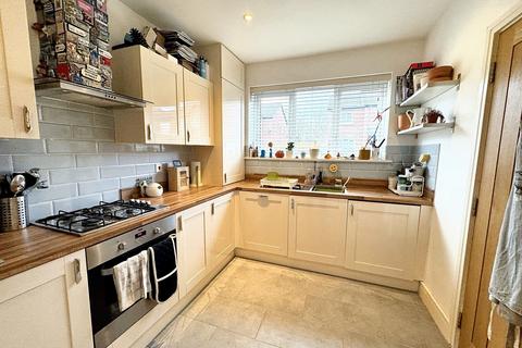 4 bedroom semi-detached house for sale, Brookmoor Road, Prestwich, M25