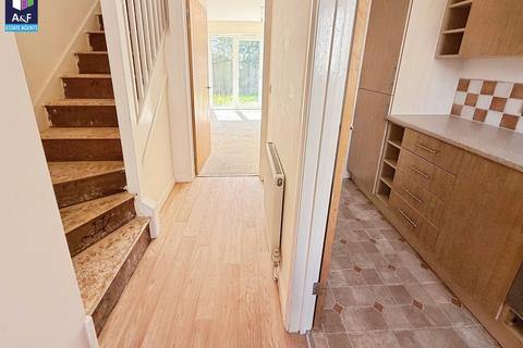 2 bedroom end of terrace house for sale, Raleigh Gardens, Burnham on Sea, TA8