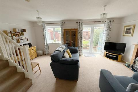 15 Scott Close, Bidford On Avon, Alcester, B50 4HY