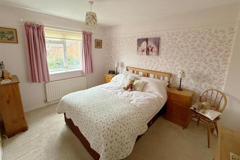 15 Scott Close, Bidford On Avon, Alcester, B50 4HY