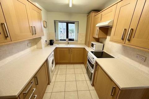 2 bedroom flat for sale, Grange Park, Skircoat Green, Halifax