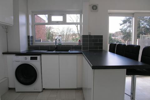 3 bedroom terraced house for sale, Cobham Road, Halesowen B63