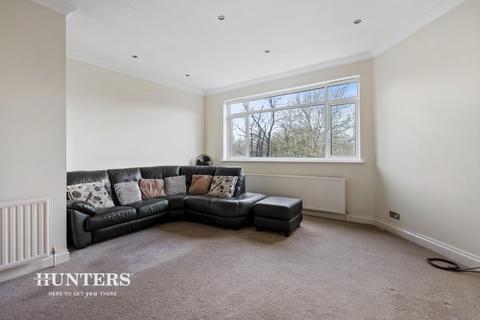 3 bedroom apartment for sale, Christchurch Avenue, London