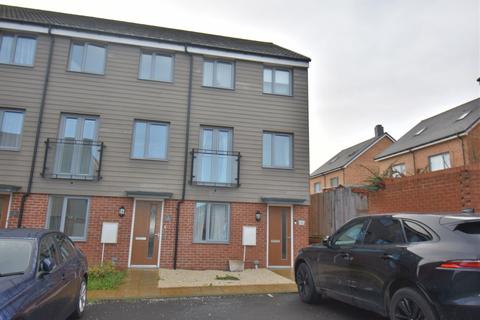 4 bedroom townhouse to rent, Allington Way Swanley BR8