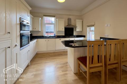 6 bedroom house to rent, Marine Drive, Lytham St. Annes, Lancashire