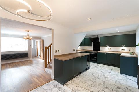 30 Bracken Way, Harworth, Doncaster, DN11 8SB