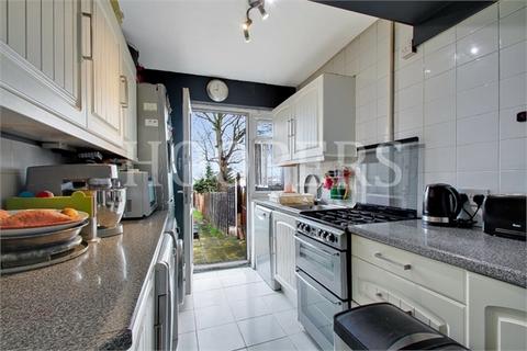 4 bedroom terraced house for sale, Chipstead Gardens, London, NW2