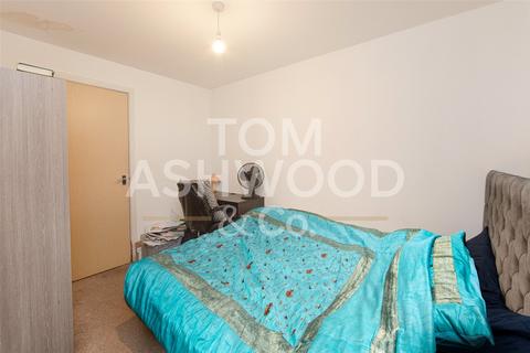 17 Norwich Crescent, Chadwell Heath, Romford, RM6 4UW