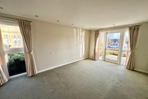 1 bedroom flat for sale, Trinity Court, Oxford Road, Halifax