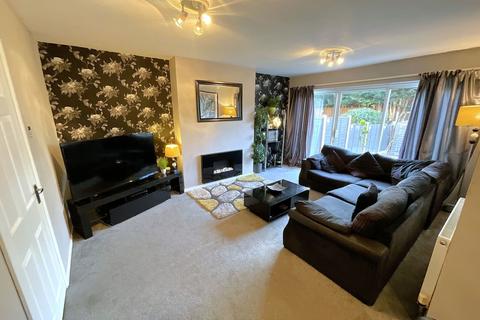 3 bedroom semi-detached house for sale, Honeybourne Road, Halesowen B63