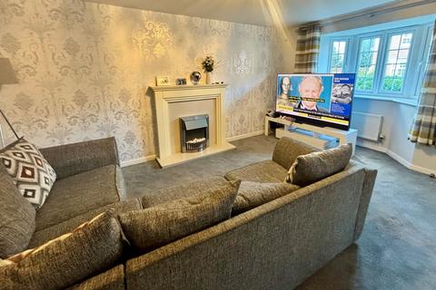 3 bedroom semi-detached house to rent, Brandon Close, Leeds, West Yorkshire, LS17