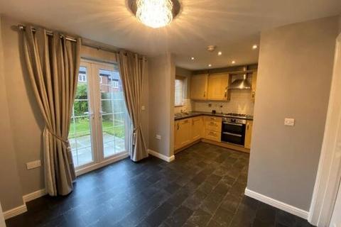 3 bedroom semi-detached house to rent, Brandon Close, Leeds, West Yorkshire, LS17